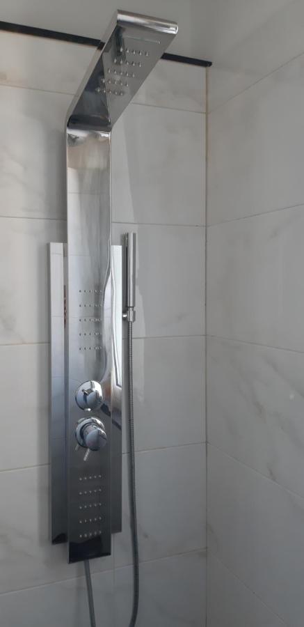 Appartamento Grazioso, Molto Tranquillo! Génova Exterior foto